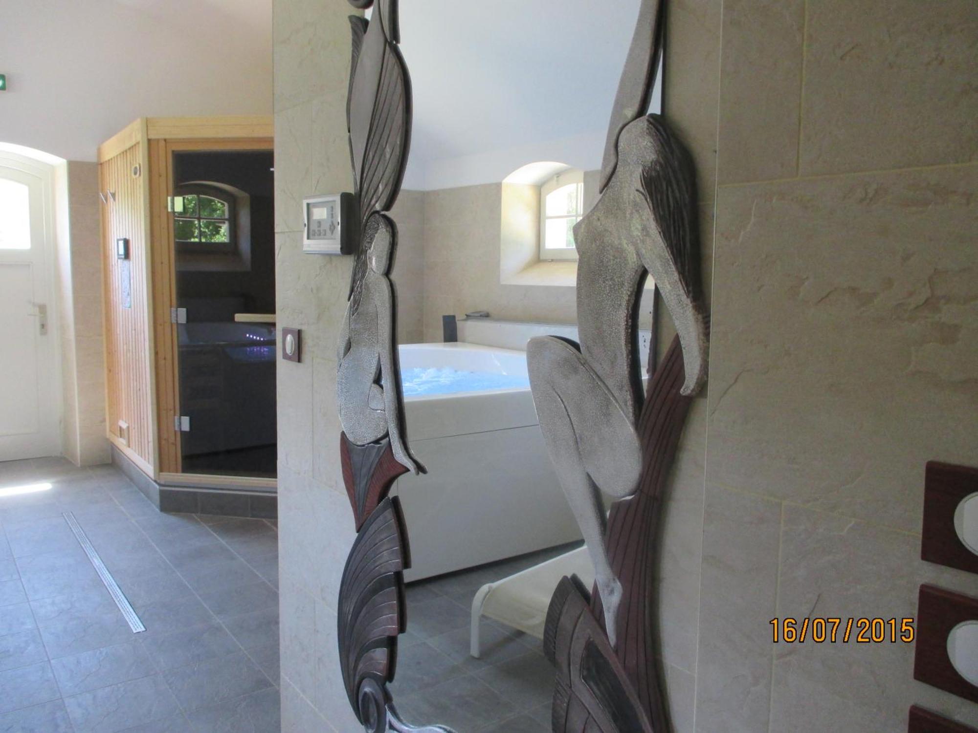 Chateau Des Monthairons Hotel Restaurant Gastromaison Spa Privatif レ・モントエロン エクステリア 写真